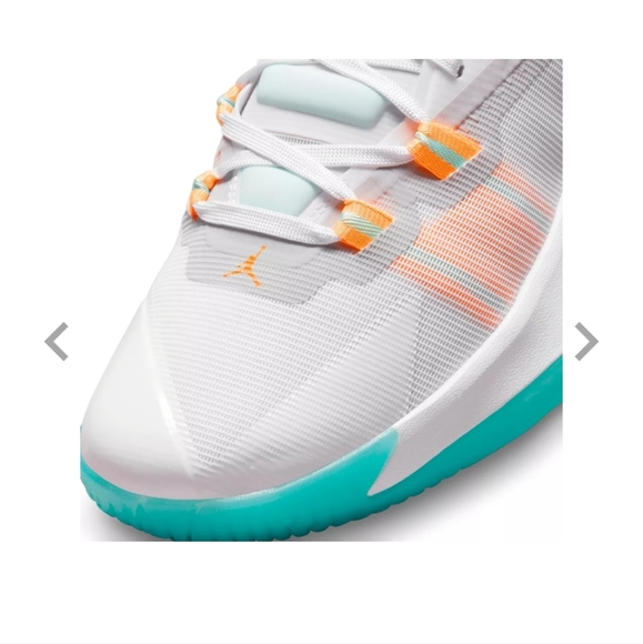 NWOT Jordan Zion 1 (PS) Sneakers - Picture 6 of 7